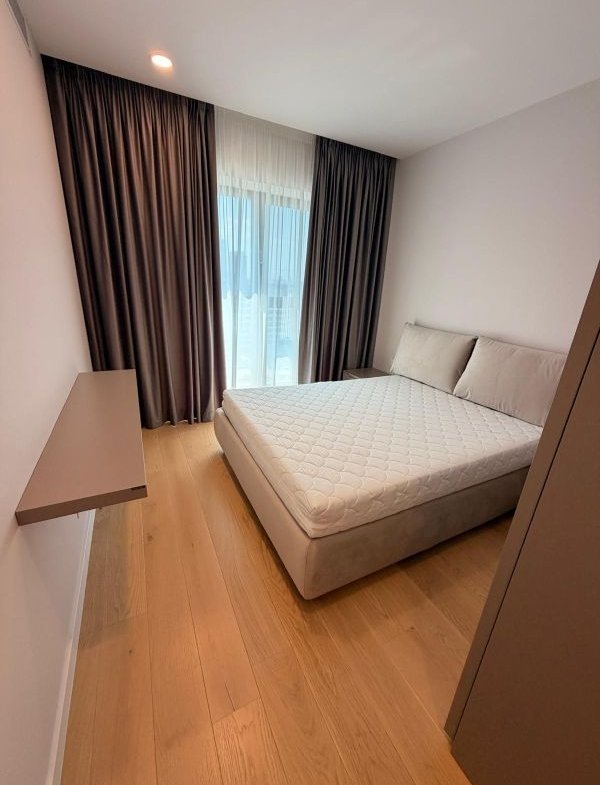 NUSCO CITY | Mobila Rovere | Bucatarie inchisa | Parcare inclusa | LUX