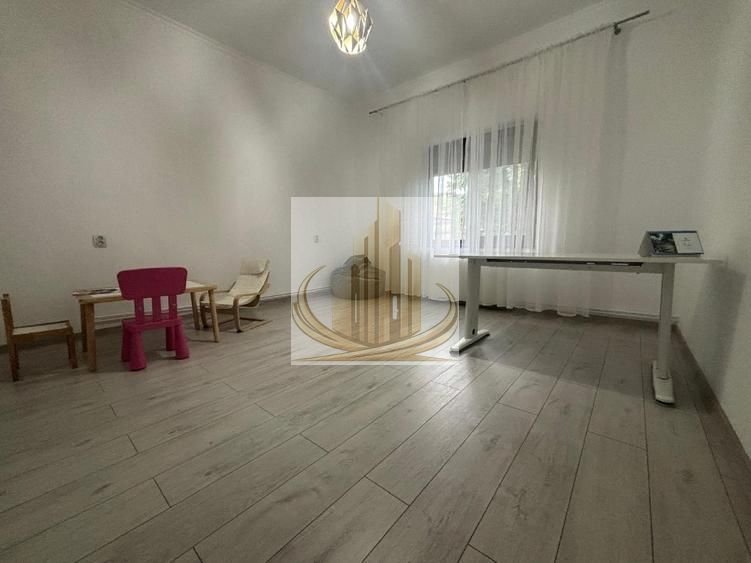 Casă de închiriat cu 4 camere – ideală pentru birouri, cabinete,sediu