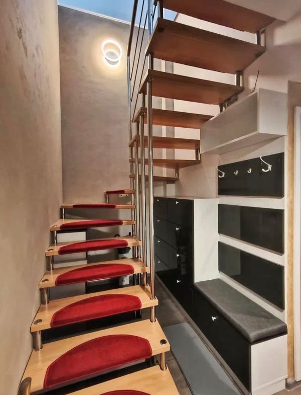 DUPLEX MODERN CU 3 CAMERE TERASĂ PARCARE ȘI BOXĂ CORESI