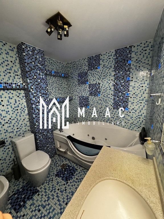 Proprietar vând apartament cu 4 camere, 90 m² utili, situat la parter,