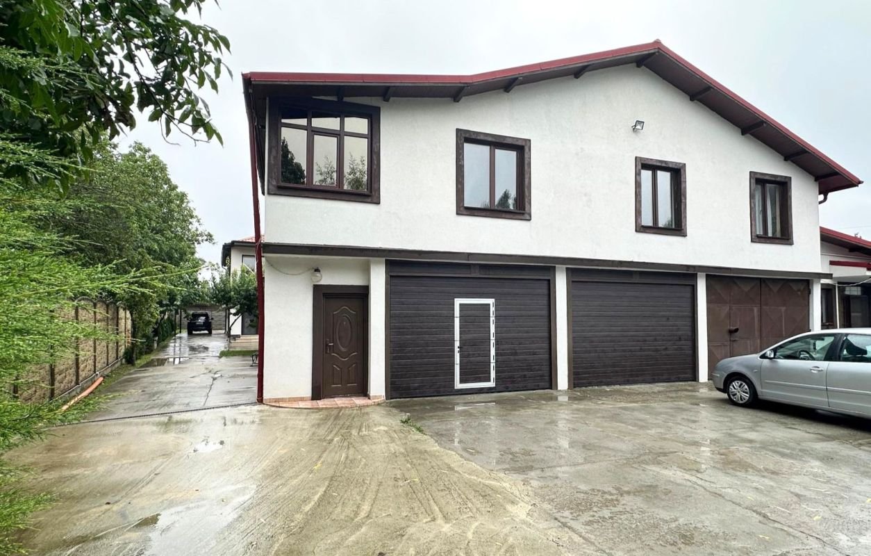 7a8afb99b2d245e5ae774dc9a277af15 Inchiriere casă complet renovată cu 4 camere Băneasa, Sector 1