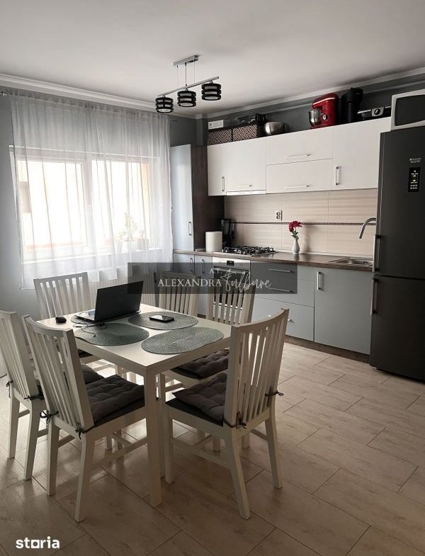 Apartament decomandat 2 camere, dressing, balcon, parcare, Buna Ziua