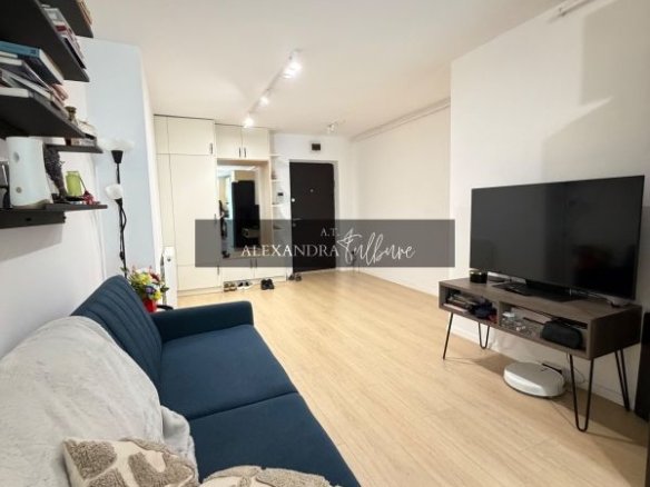 Apartament 2 camere, terasa, etaj intermediar, boxa, parcare