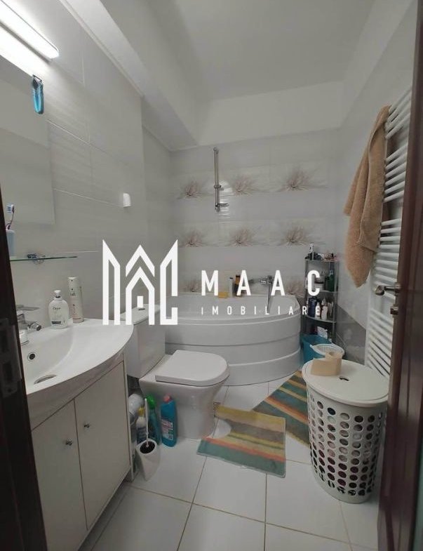 Apartament 2 Camere I Decomandat I Etaj 3 I Mihai Viteazu