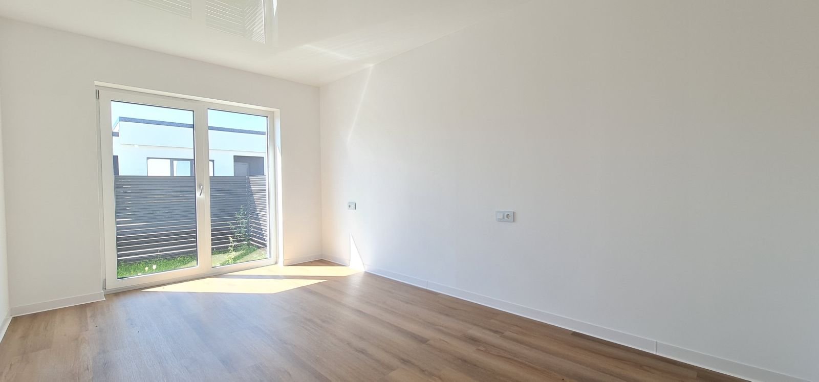 8193174bb61b41b5b47028772dba892e