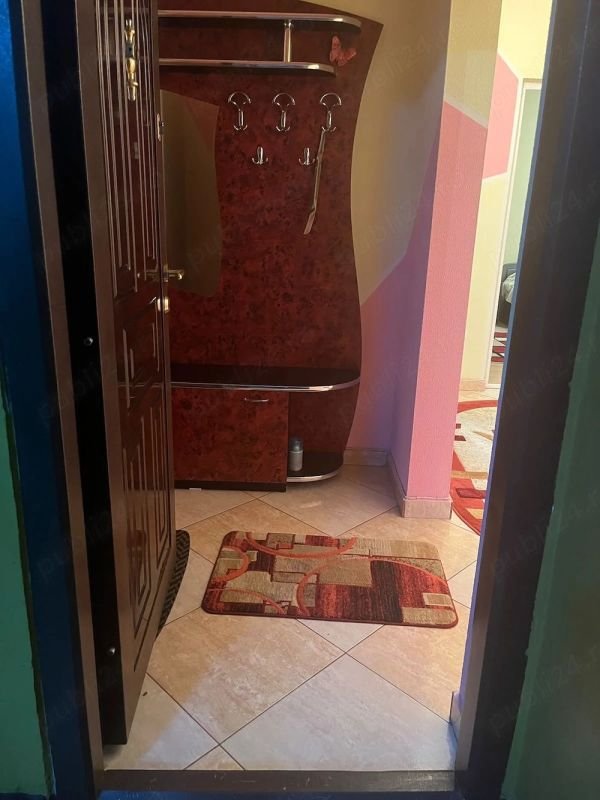 De inchiriat apartament cu 2 camere, etaj 1, Siderurgistilor, 450 E