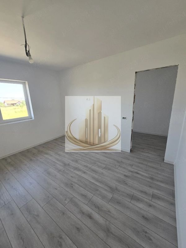 84fb067e9adc4983bf9ab77106833bc4 1 2 Duplex de vanzare