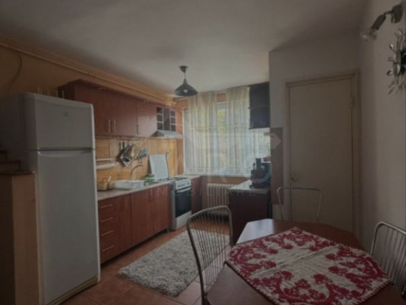 Apartament de inchiriat
