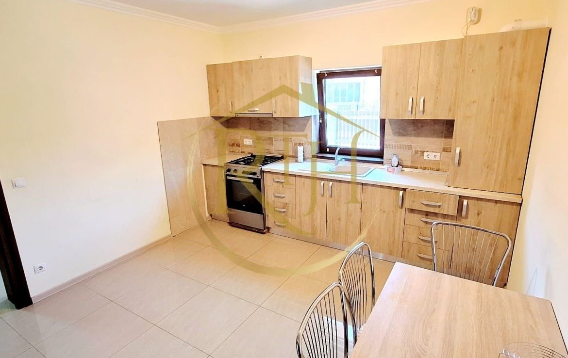 Oferim spre inchiriere, Casa-Duplex cu 4 camere in Dumbravita aproape de Lidl