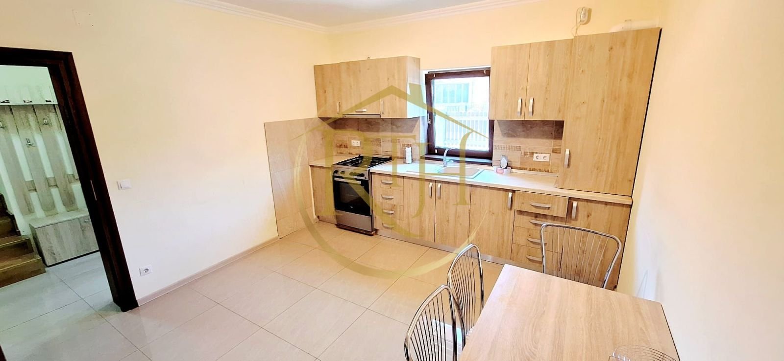 Oferim spre inchiriere, Casa-Duplex cu 4 camere in Dumbravita aproape de Lidl