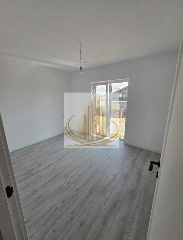 1 2 Duplex de vanzare