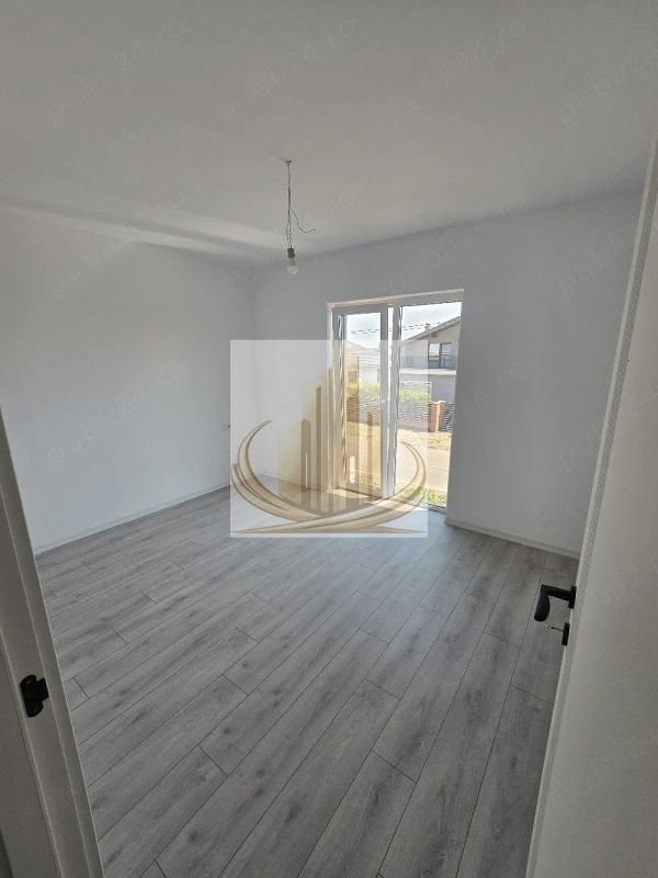 89cf6fcdb672404584873aa7ae815312 1 2 Duplex de vanzare
