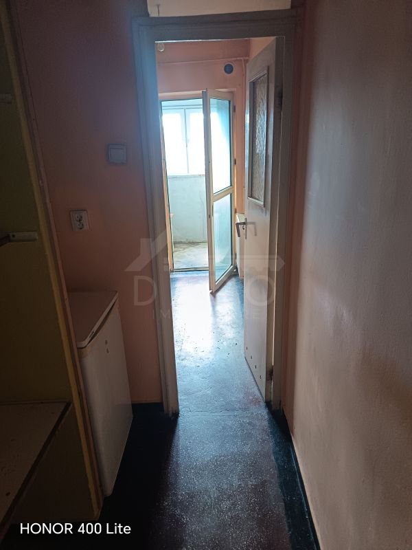 90e0f53dbb90451083d7268cbe2b3a6f oferim spre vanzare apartament cu o camera