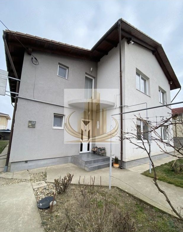 Duplex Ghiroda | 5 camere | 150 mp + 325 mp teren | Posibil 2 unități