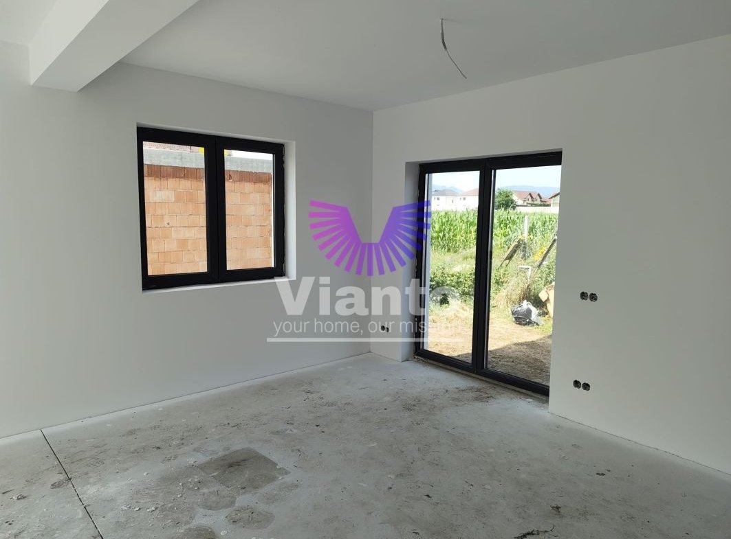 Casa 4 Camere 130mpu, 310 – Cristian