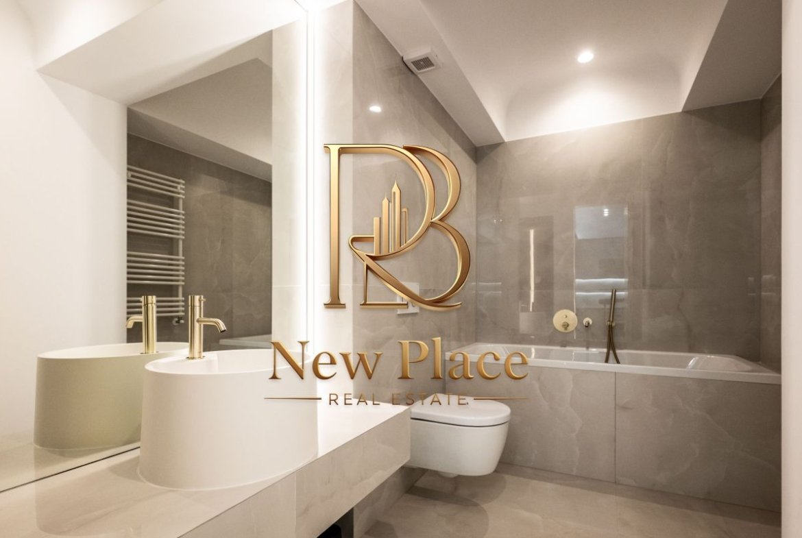 [VIDEO] CORTINA NORTH | Mobila Rovere | Parcare subterana | LUX