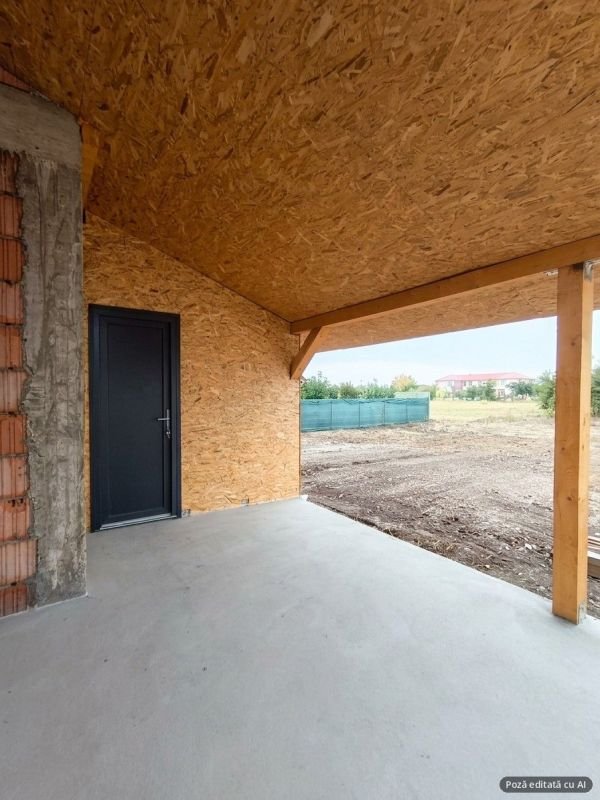 9762e413b1ee4f6383122b03c7c257b4 Jumătate de duplex la roșu de vânzare în Giarmata Vii, 129,52 mp utili