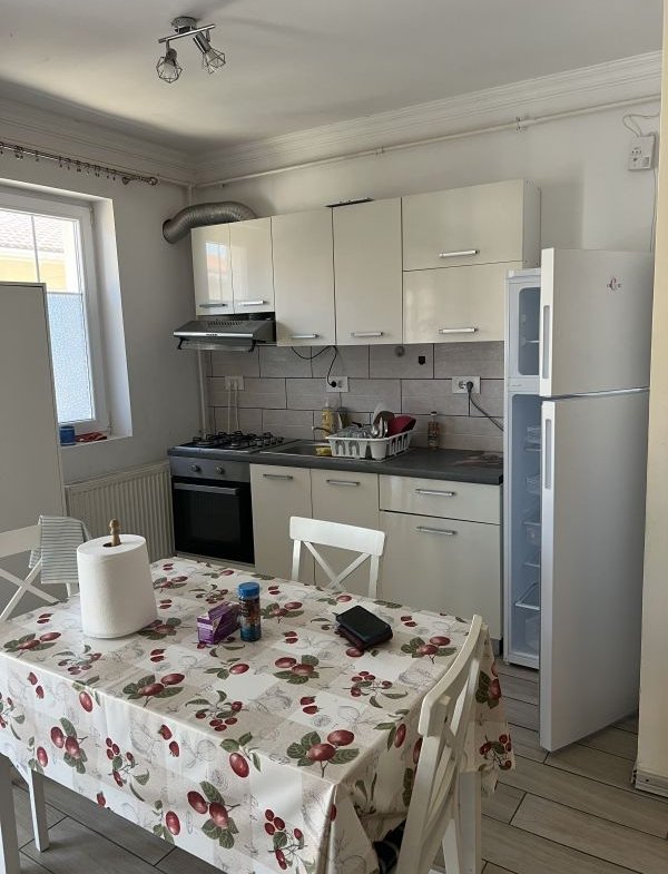 Apartament 3 camere de închiriat | Braytim | Mobilat și utilat | Clădi