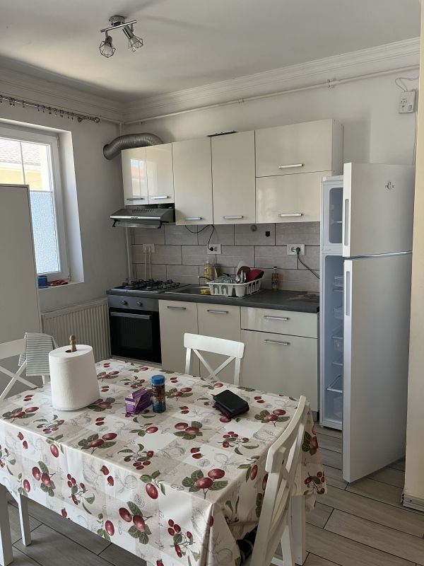 9f507272f3a149aebd64b4570c41e247 Apartament 3 camere de închiriat | Braytim | Mobilat și utilat | Clădi