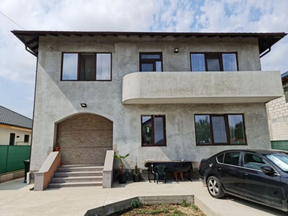 Vânzare Vilă P+1+Pod în Zonă Liniștită din Cumpana