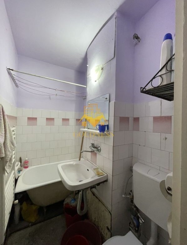 3 camere de renovat| Academia de Muzica, Bucium|  Manastur, etaj 3/4 |