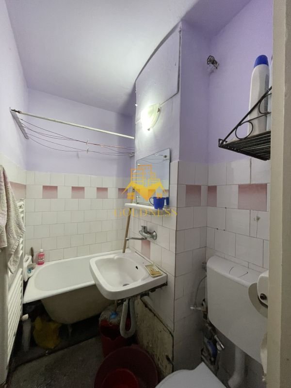 a1ce4f7ac9f0474aa2ff870a877993ce 3 camere de renovat| Academia de Muzica, Bucium| Manastur, etaj 3/4 |