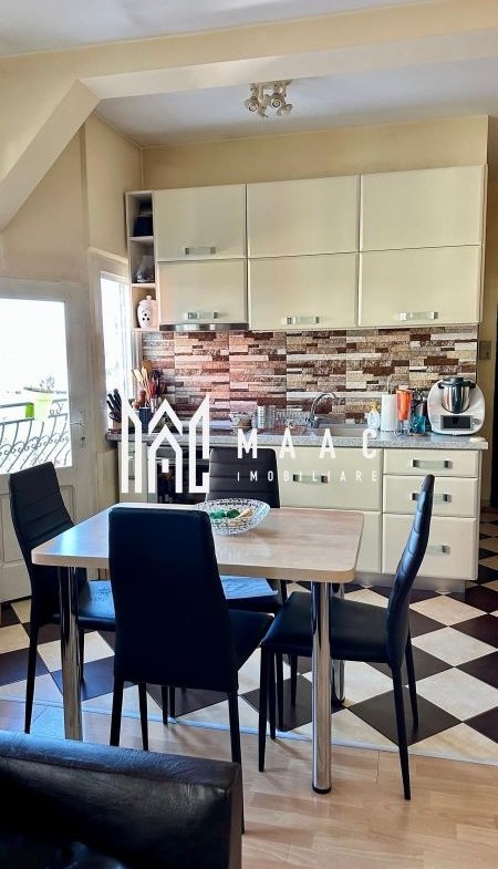 Apartament 3 camere | Balcon | 60 MPU | Decomandat | Cedonia