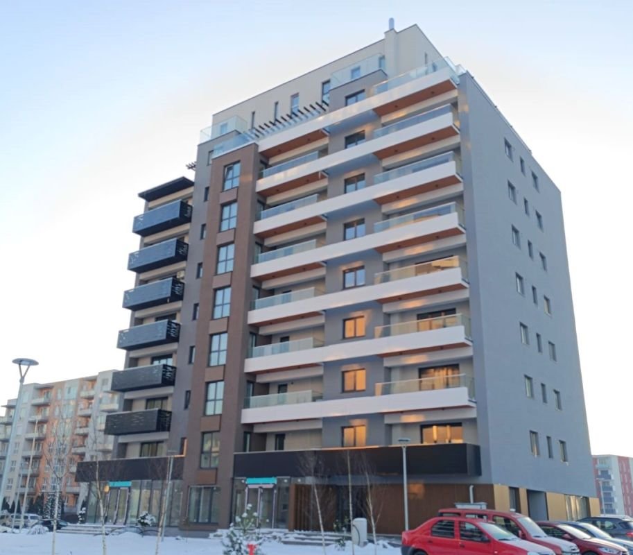 2 camere mobilat cu balcon generos de 9 mp boxă și parcare subterană