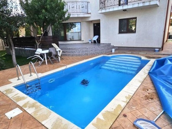 Glina vila noua 6 camere cu piscina