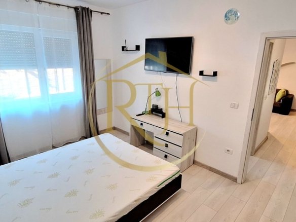 Apartament de inchiriat, 2 camere, Giroc zona centrala, langa Scoala