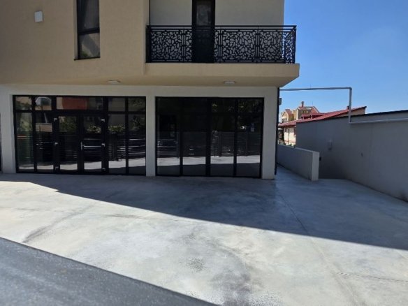 Salajan spatiu comercial 350 mp de inchiriat