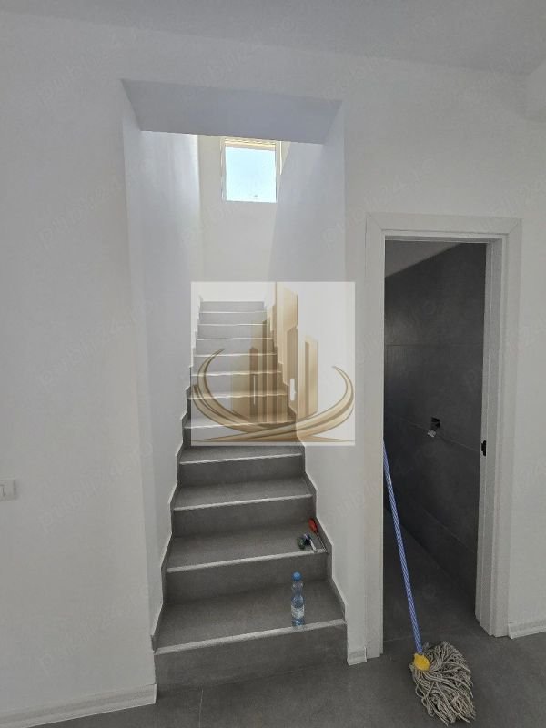 b5978ae7ea9b4f4abaf1383cfd408f95 1 2 Duplex de vanzare
