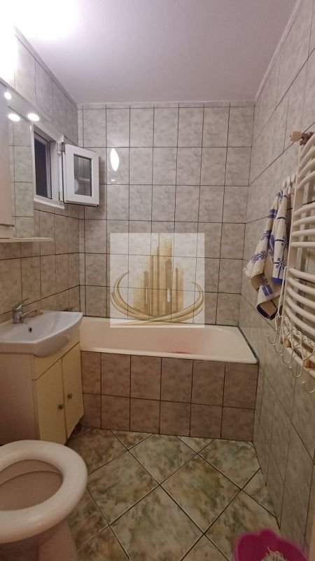 b99cc1d6b8f94d3ca65ef4dff8d5a4a4 Apartament 2 camere semidecomandat, bloc reabilitat