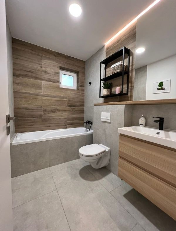 Casa Dumbravita cu 4 dormitoare si teren de 350mp