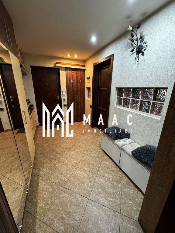 Proprietar vând apartament cu 4 camere, 90 m² utili, situat la parter,