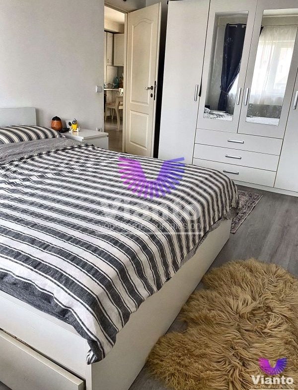 Apartament 3 camere si curte proprie | Parcare privata | Selimbar