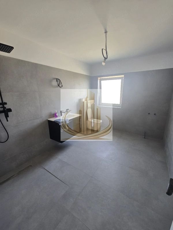 c09c9467efd3406eb42d8c1448e52207 1 2 Duplex de vanzare