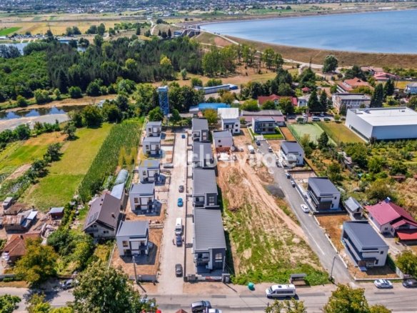 Duplex P+1 | 4 camere | 3 băi | Ansamblu rezidențial nou