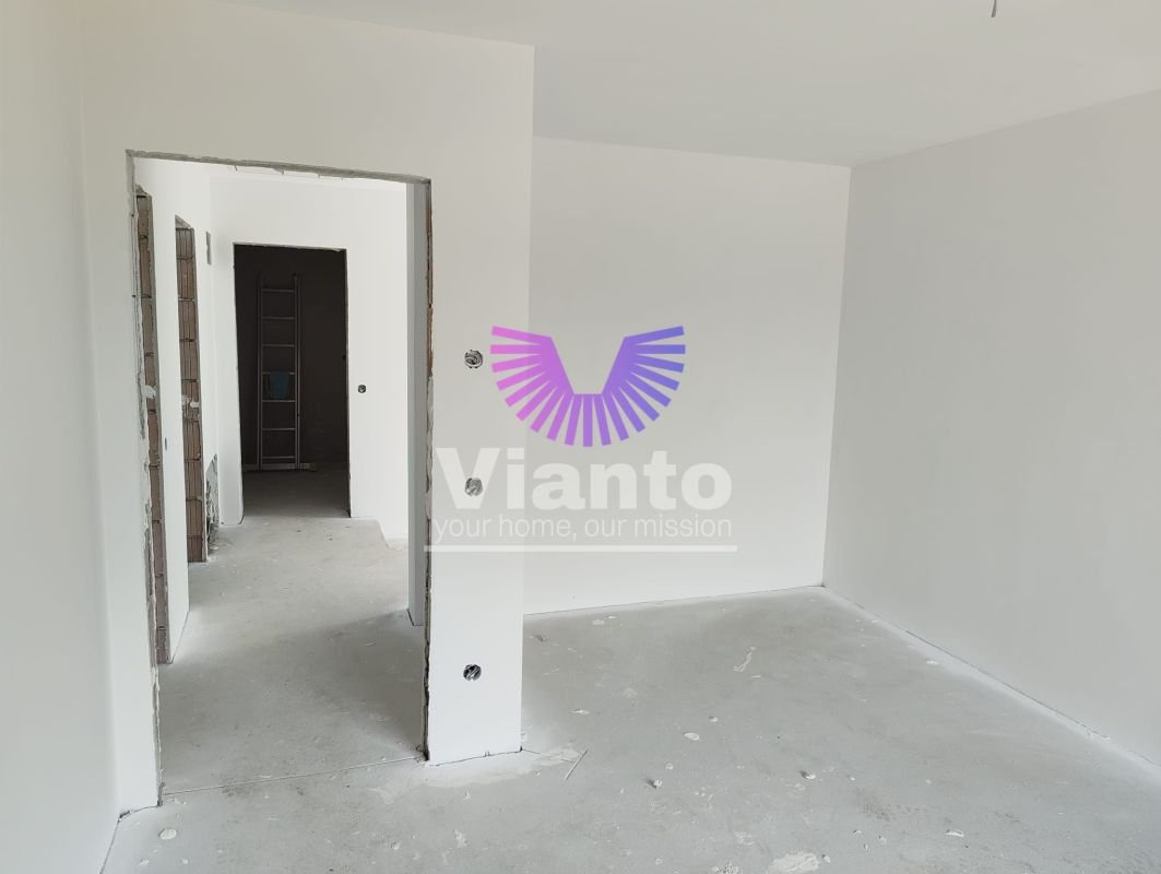 c6f81b1cf01c4aa6b6de2a36ae93b20a Casa 4 Camere 130mpu, 310 – Cristian