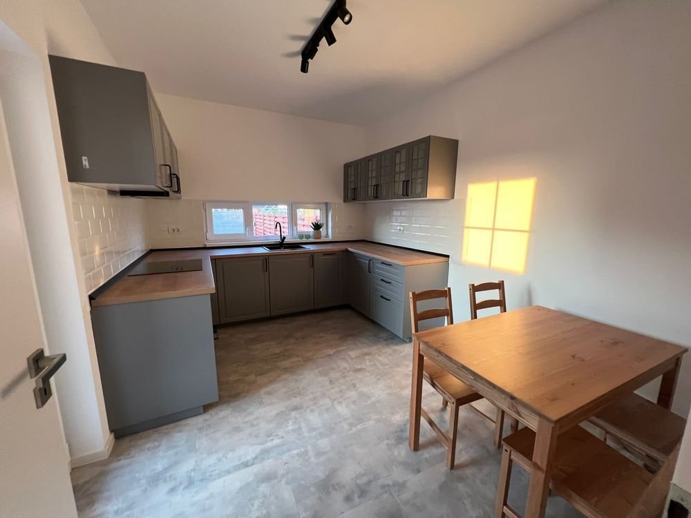 Casa Dumbravita cu 4 dormitoare si teren de 350mp