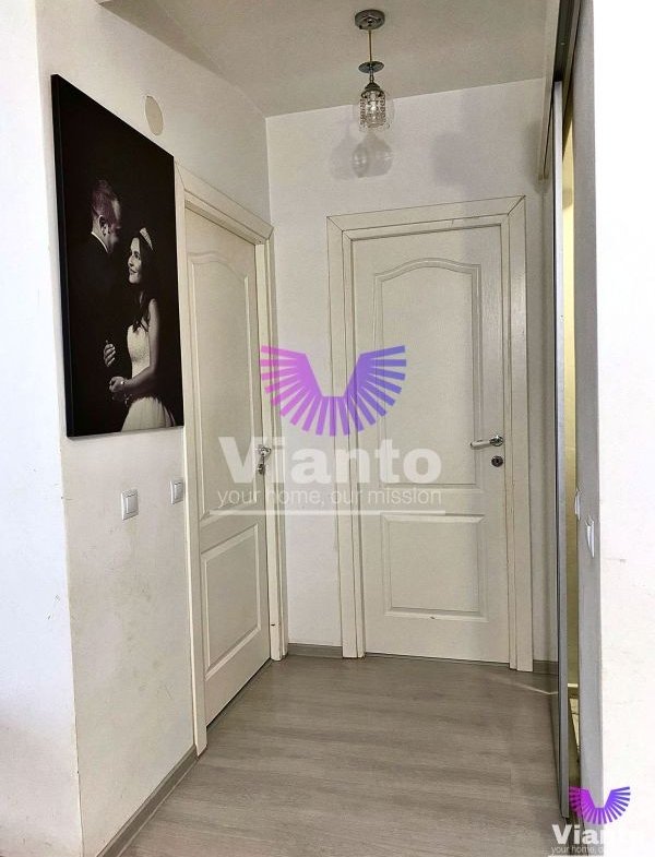 Apartament 3 camere si curte proprie | Parcare privata | Selimbar