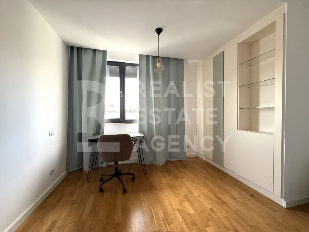 cfc6554fdb724c55b95d0033cd4589bb Chirie, 2 camere + parcare, zona Aviației
