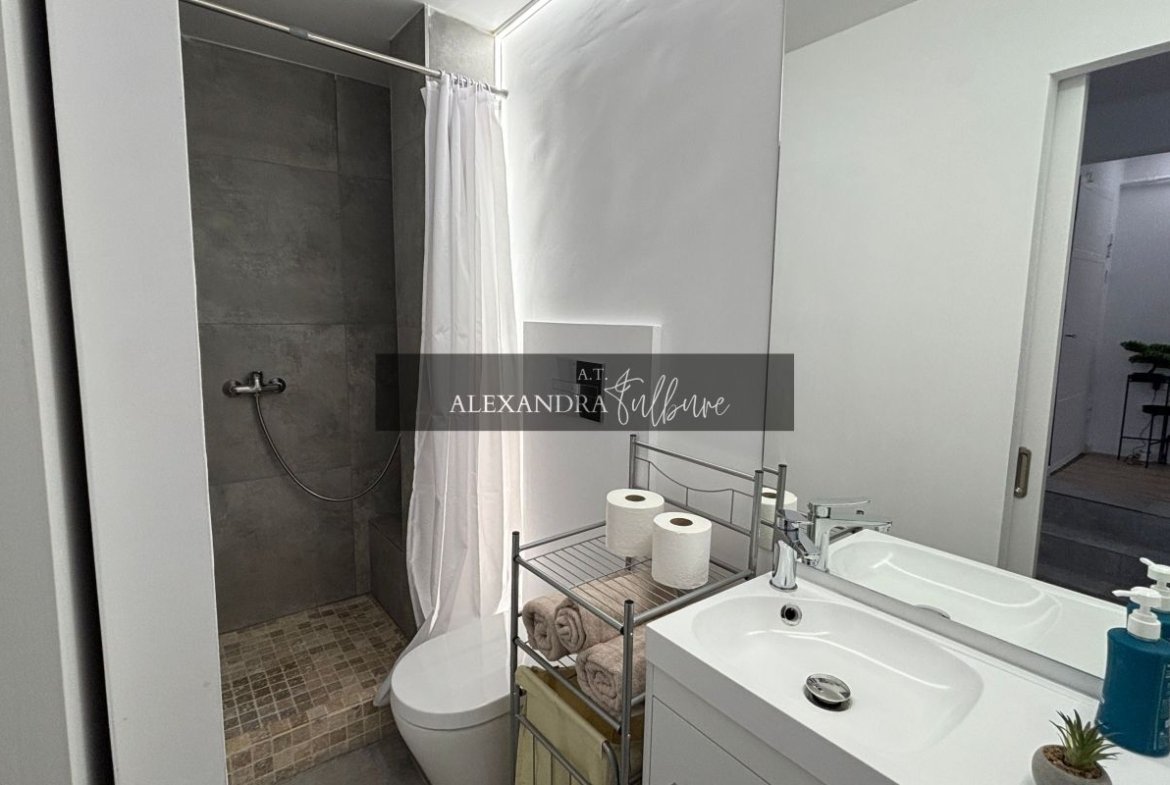 Apartament ultracentral de 41 mp utili, în imobil istoric – Ferdinand