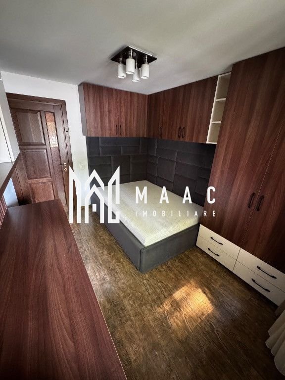 Proprietar vând apartament cu 4 camere, 90 m² utili, situat la parter,