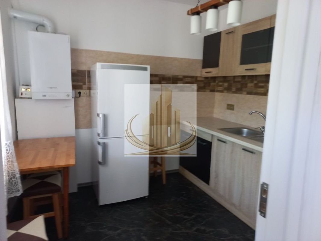 Apartament spațios la casă, curte & parcare – zona Mehala