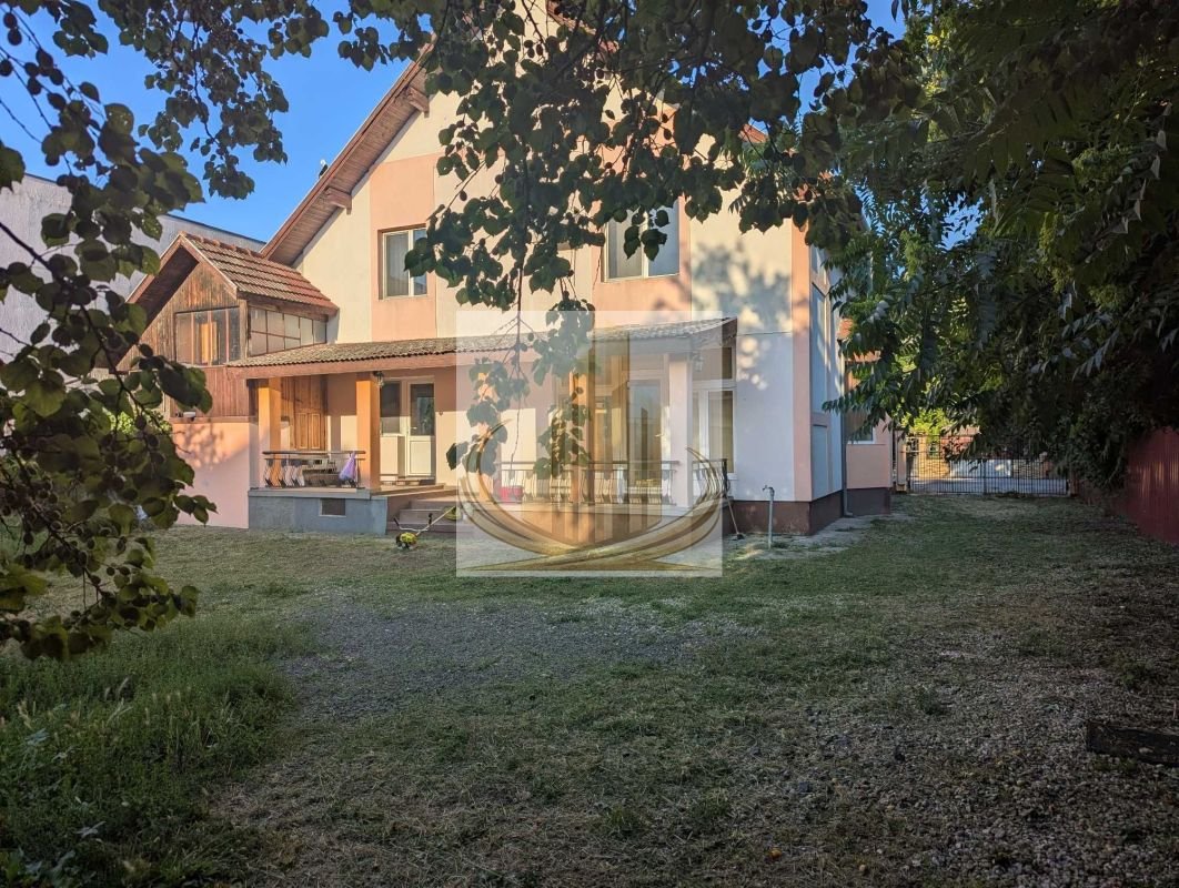 d9ff083aef374ddba536c9c852380bac Vilă pentru Activități Comercia –5 Camere, Curte500 MP – Zona Aradului