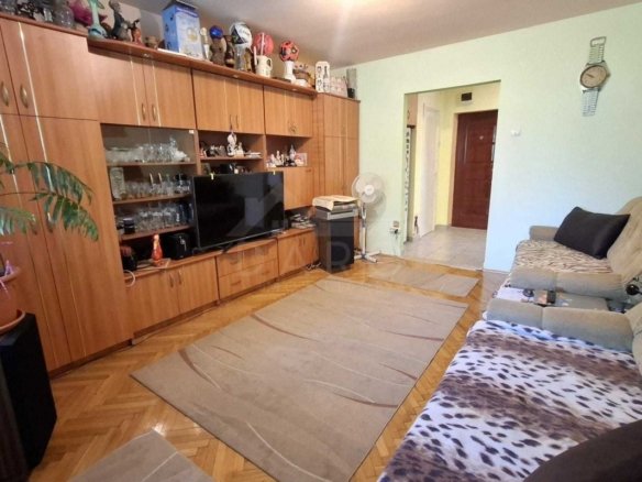 De vanzare Apartament cu 3 camere