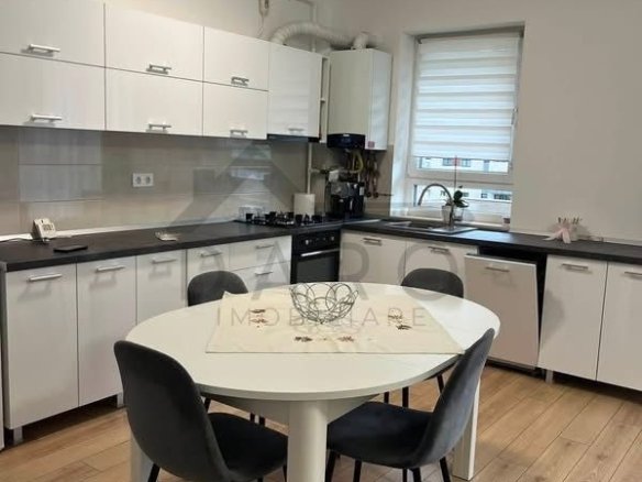 Inchiriez apartament cu doua camere cartier Maurer
