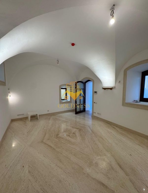 Casă individuală, finisaje Premium, curte 500mp, Gruia, Zona Belvedere