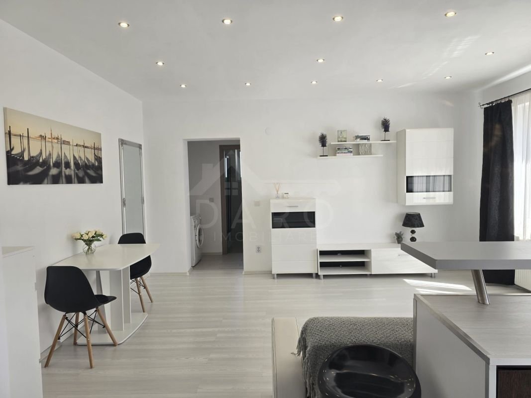 Inchiriez apartament 2 camere